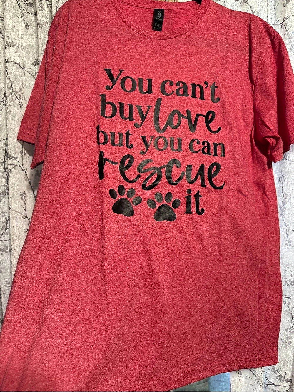 You can’t buy love but you can rescue it! Graphic Short Sleeve Tee -Large. New!